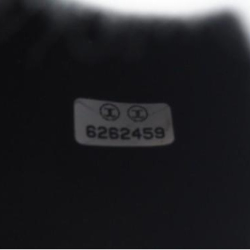 CHANEL Black Caviar Leather Logo Vanity Bag - Picture 12 of 12